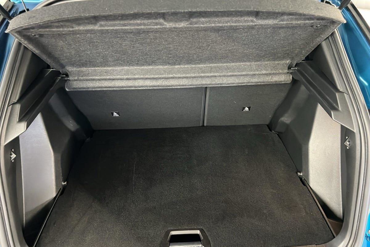 Peugeot 2008 - Image 11