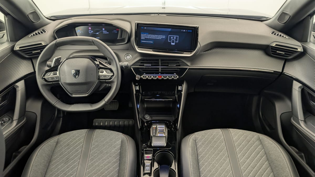 Peugeot 2008 - Image 13