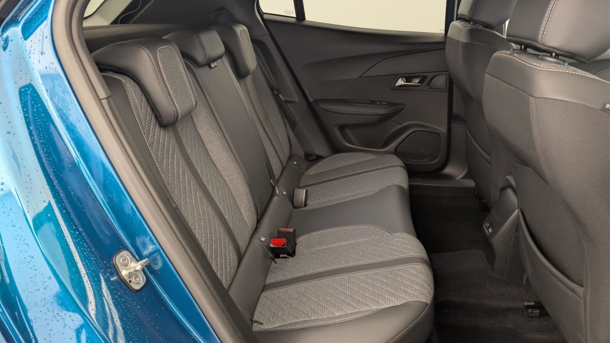 Peugeot 2008 - Image 10