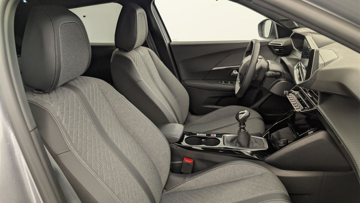 Peugeot 2008 - Image 9