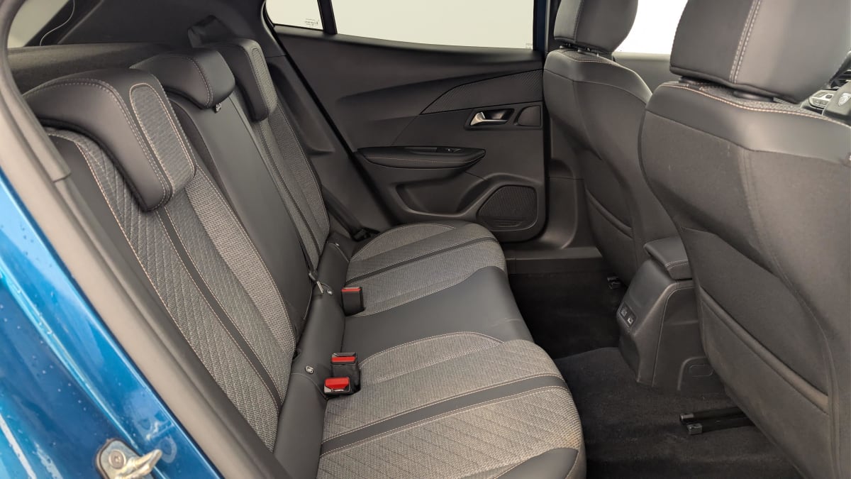 Peugeot 2008 - Image 10