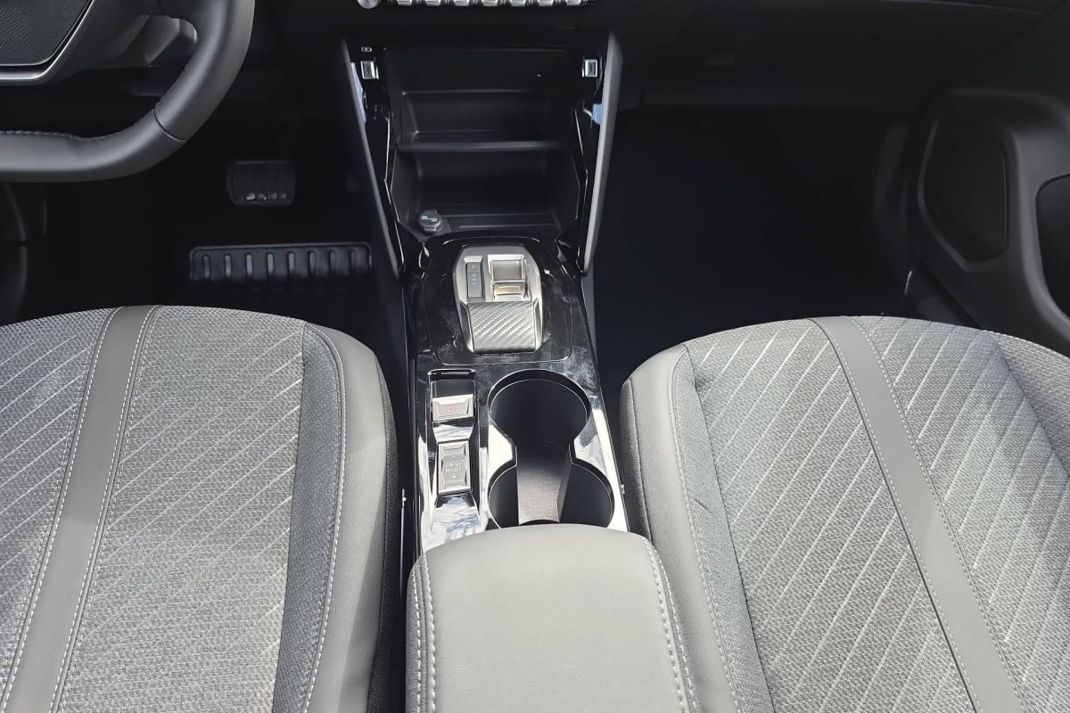 Peugeot 2008 - Image 21