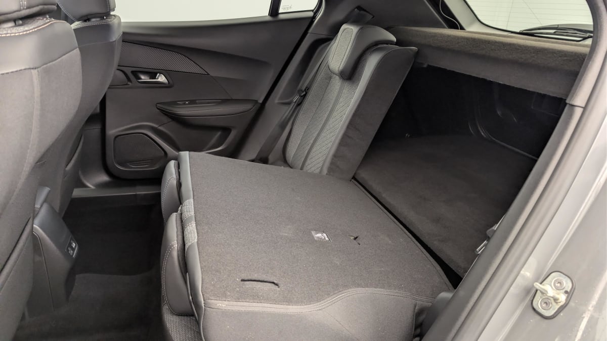 Peugeot 2008 - Image 12