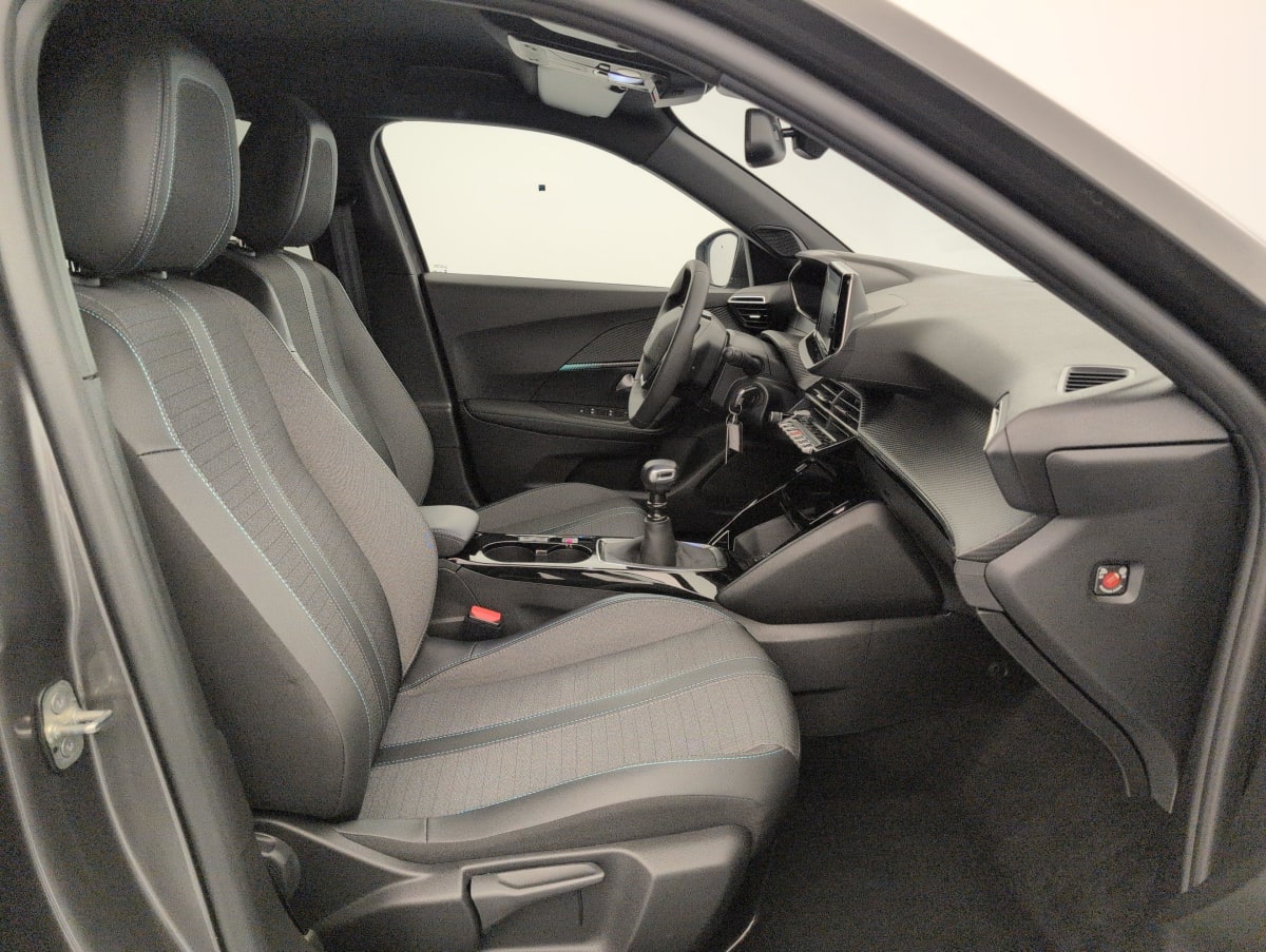 Peugeot 2008 - Image 9
