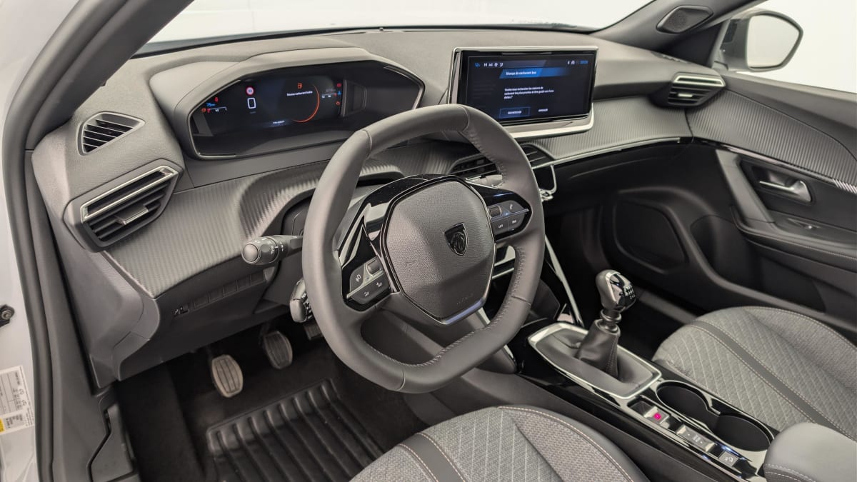 Peugeot 2008 - Image 15