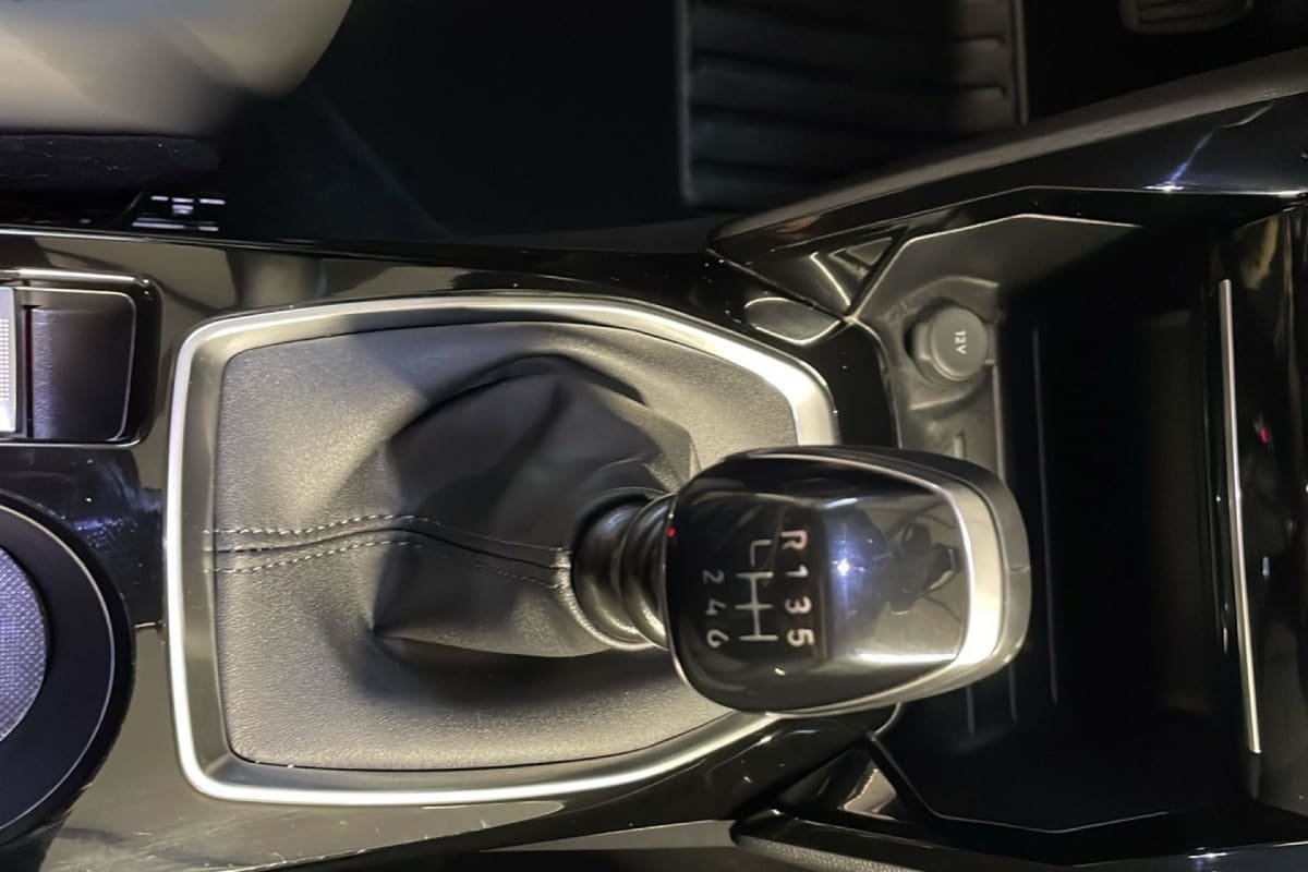 Peugeot 2008 - Image 16