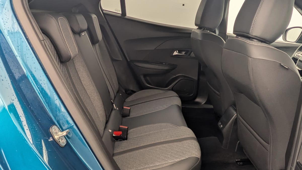 Peugeot 2008 - Image 10
