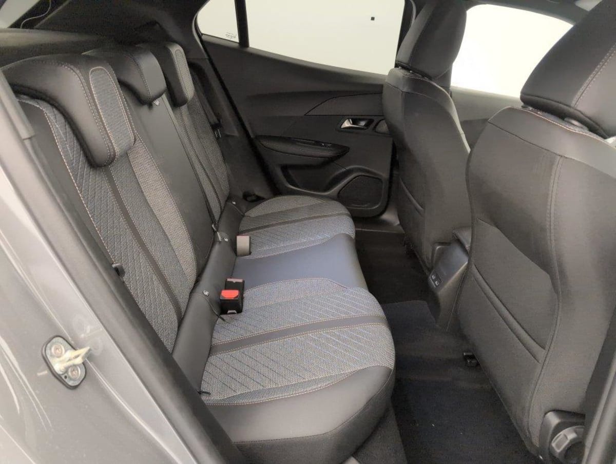 Peugeot 2008 - Image 10