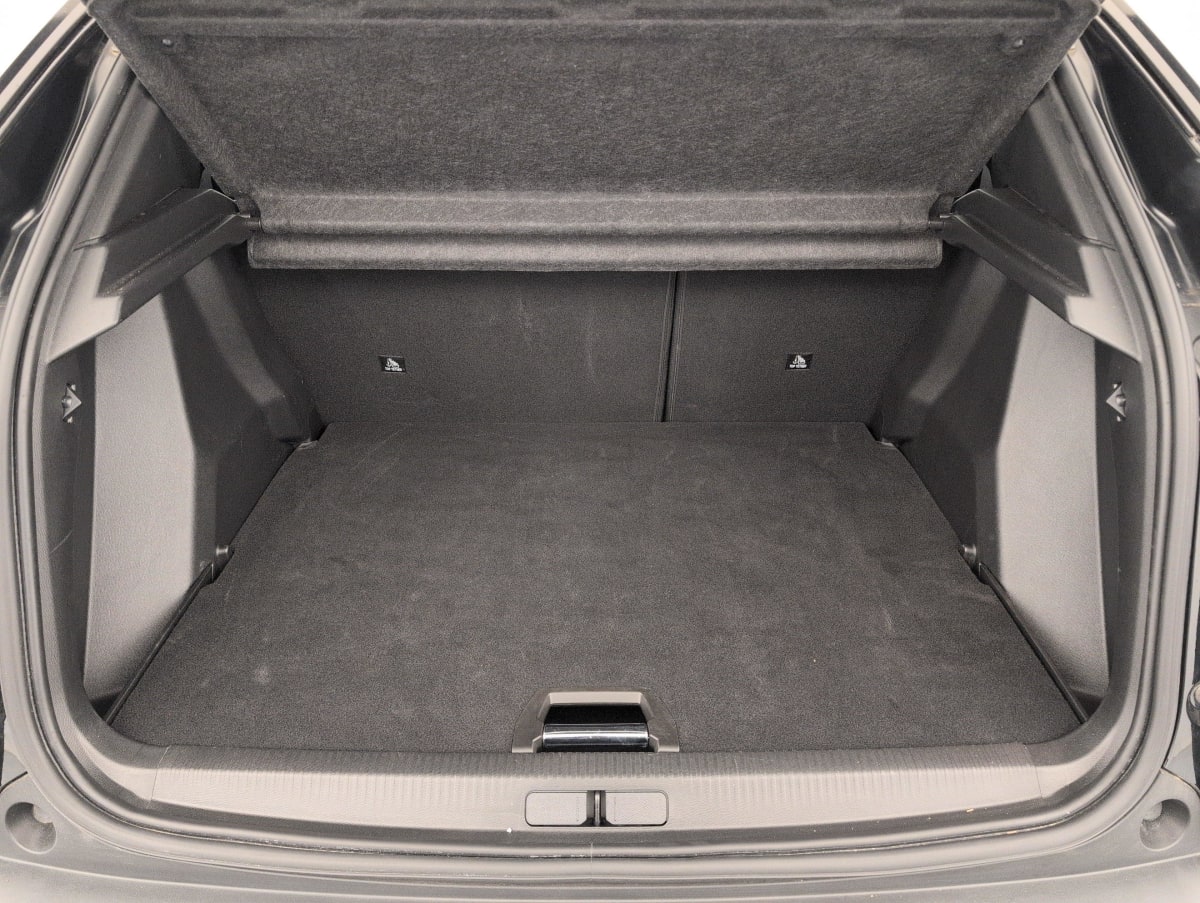 Peugeot 2008 - Image 11