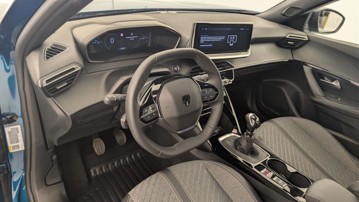 Peugeot 2008 - Image 15