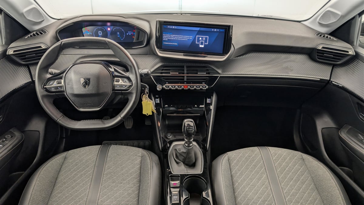 Peugeot 208 - Image 13