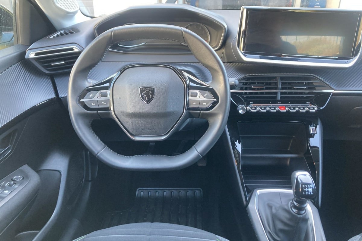 Peugeot 208 - Image 13