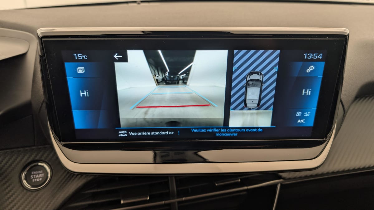 Peugeot 208 - Image 18