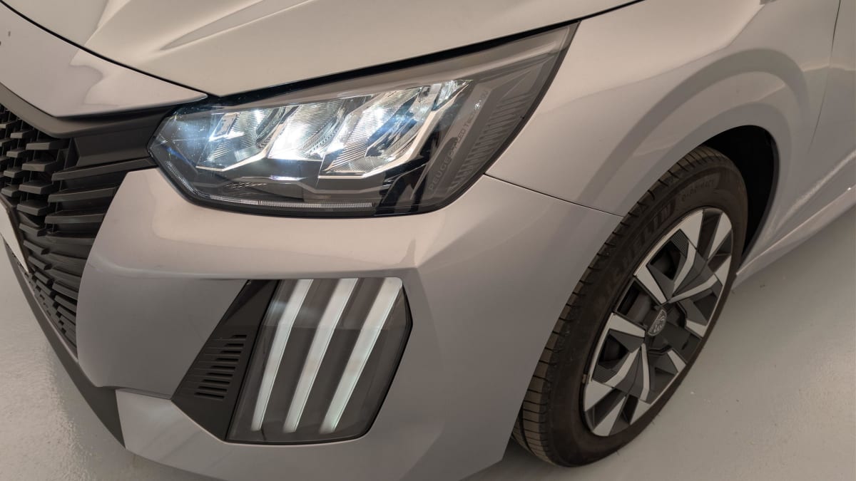 Peugeot 208 - Image 20