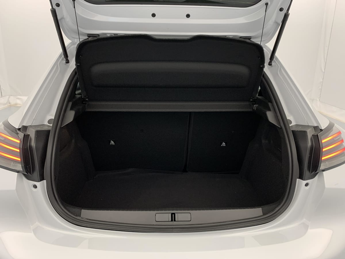 Peugeot 208 - Image 33