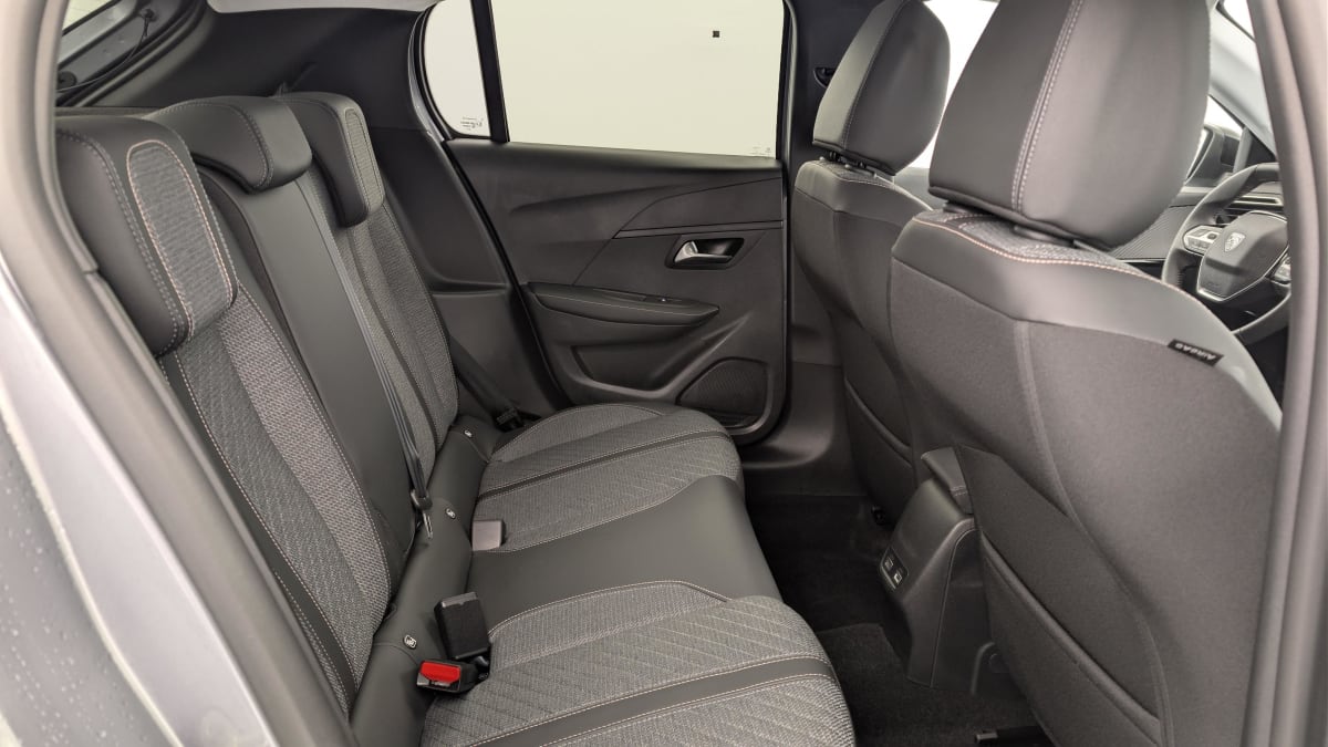 Peugeot 208 - Image 10