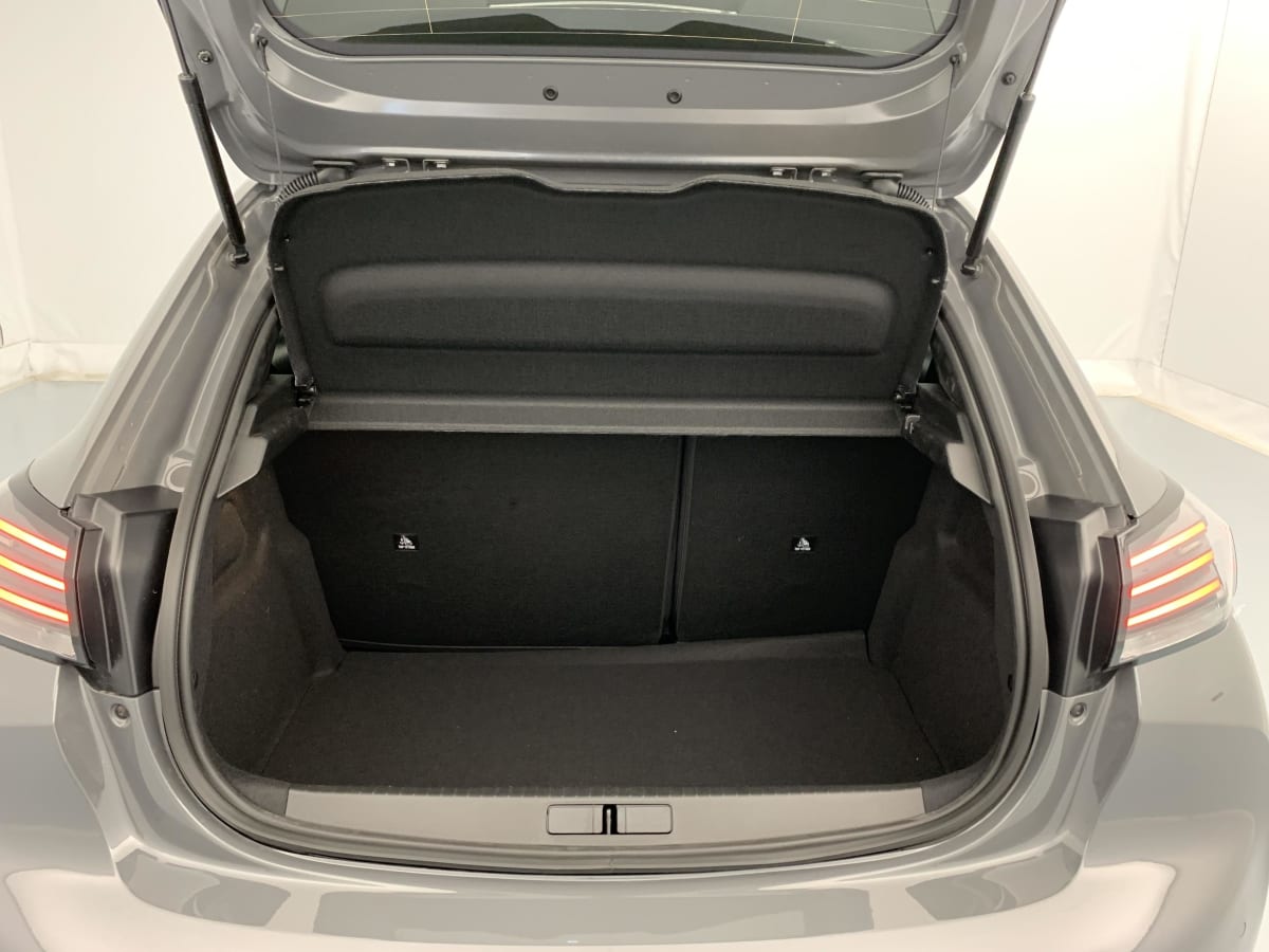 Peugeot 208 - Image 11
