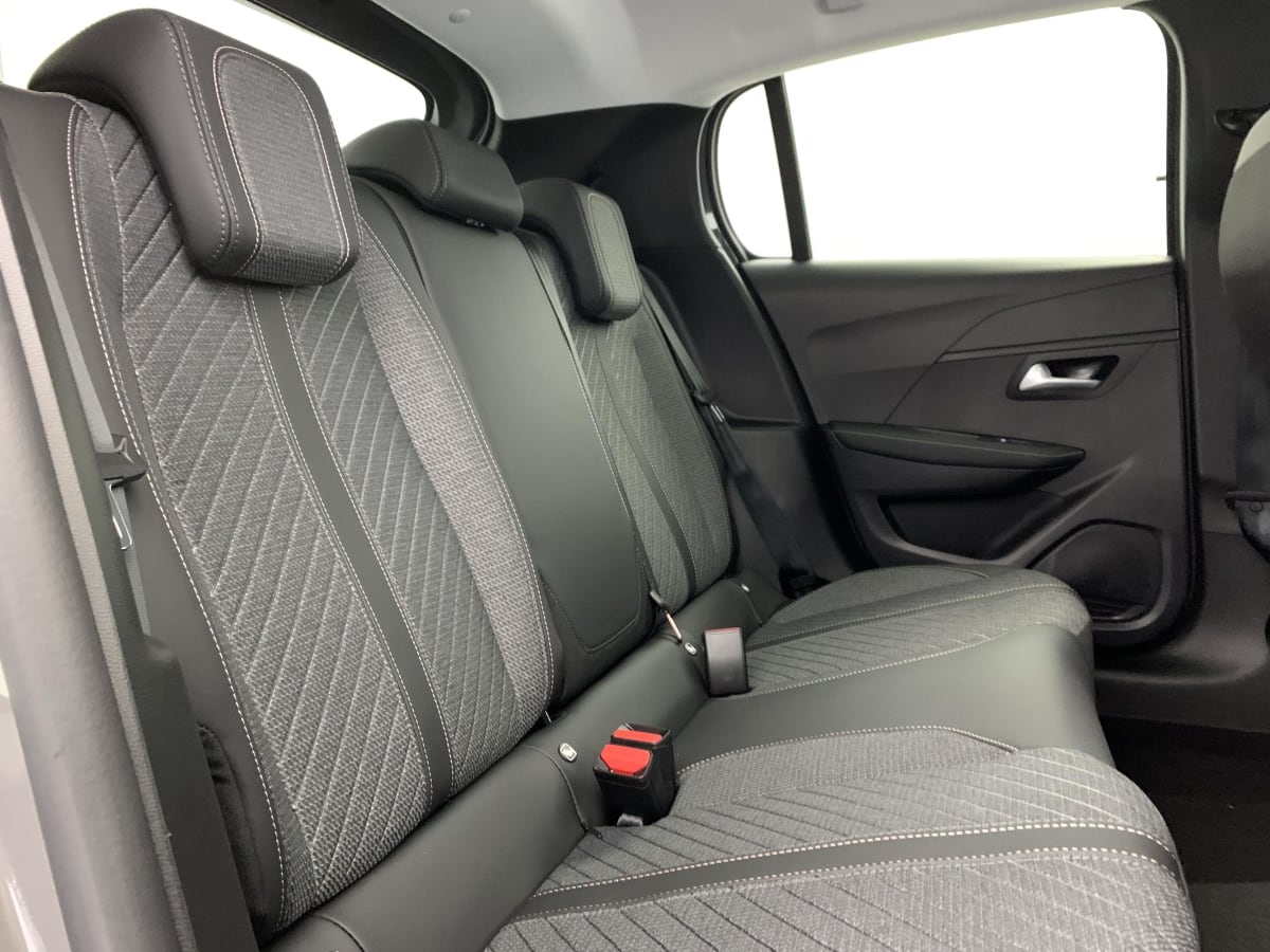 PEUGEOT 208 HYBRID 110 E-DCS6 ALLURE