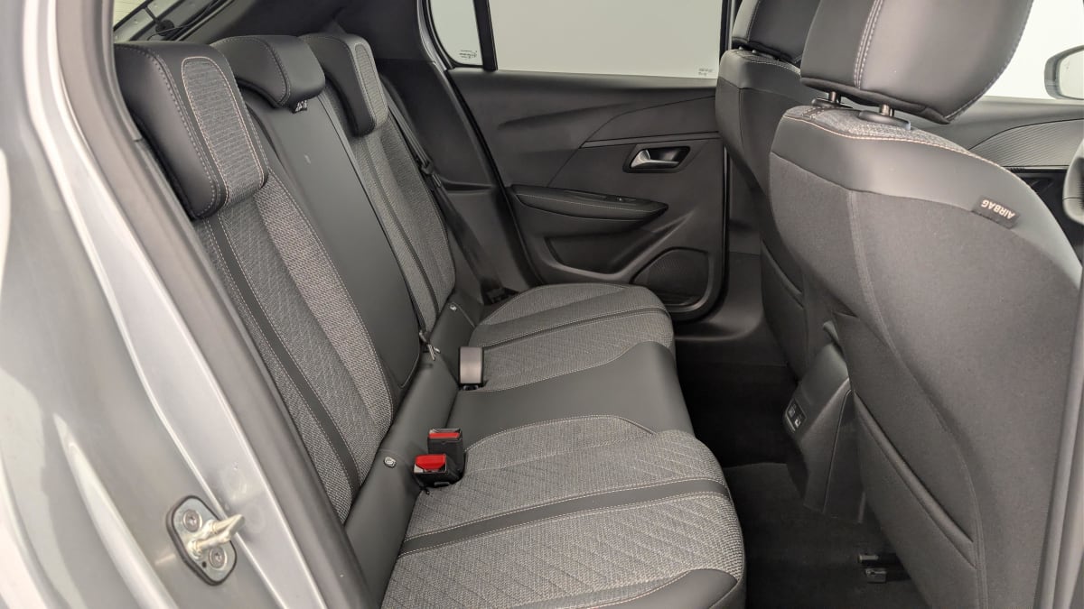 PEUGEOT 208 PURETECH 100 ALLURE