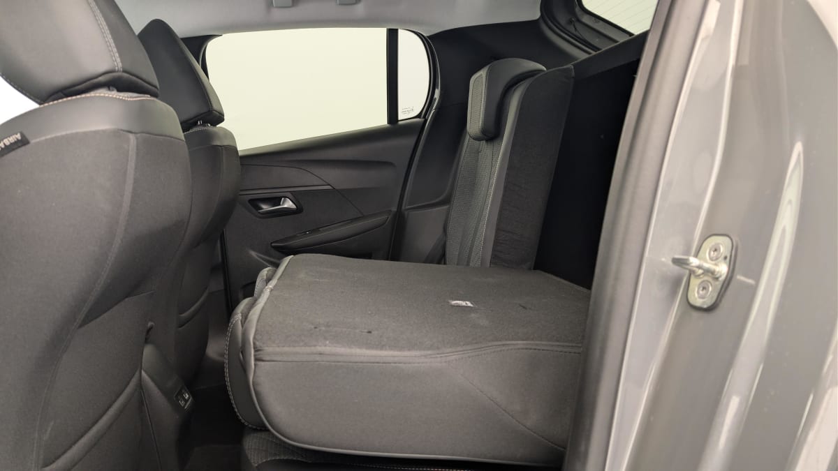 Peugeot 208 - Image 12