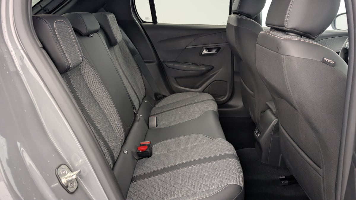 PEUGEOT 208 PURETECH 100 ALLURE