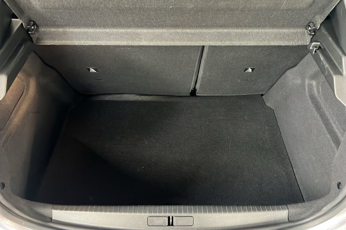 Peugeot 208 - Image 11