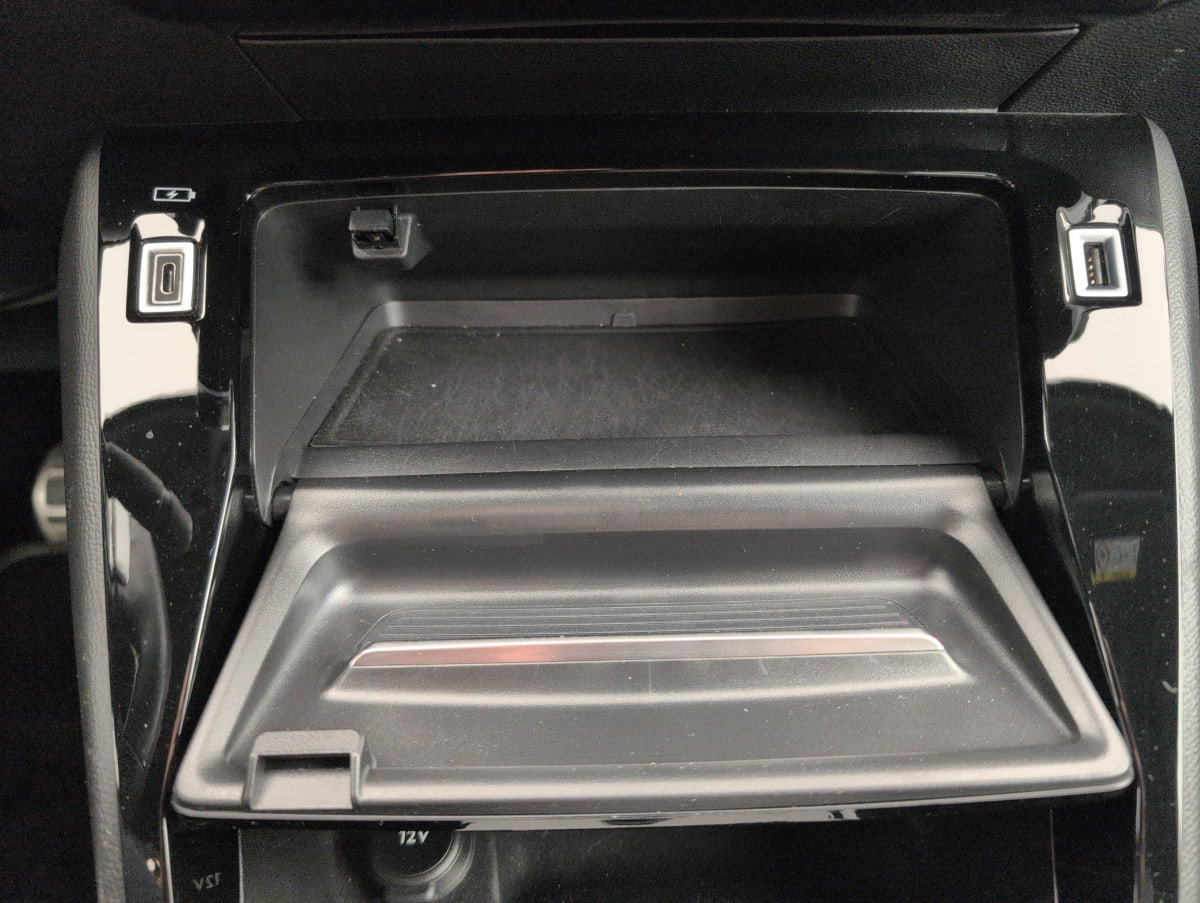 Peugeot 208 - Image 19