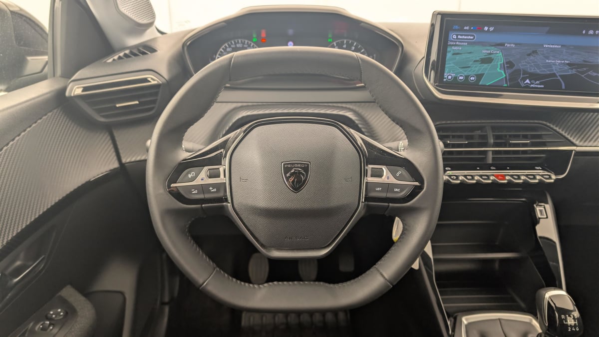 Peugeot 208 - Image 14