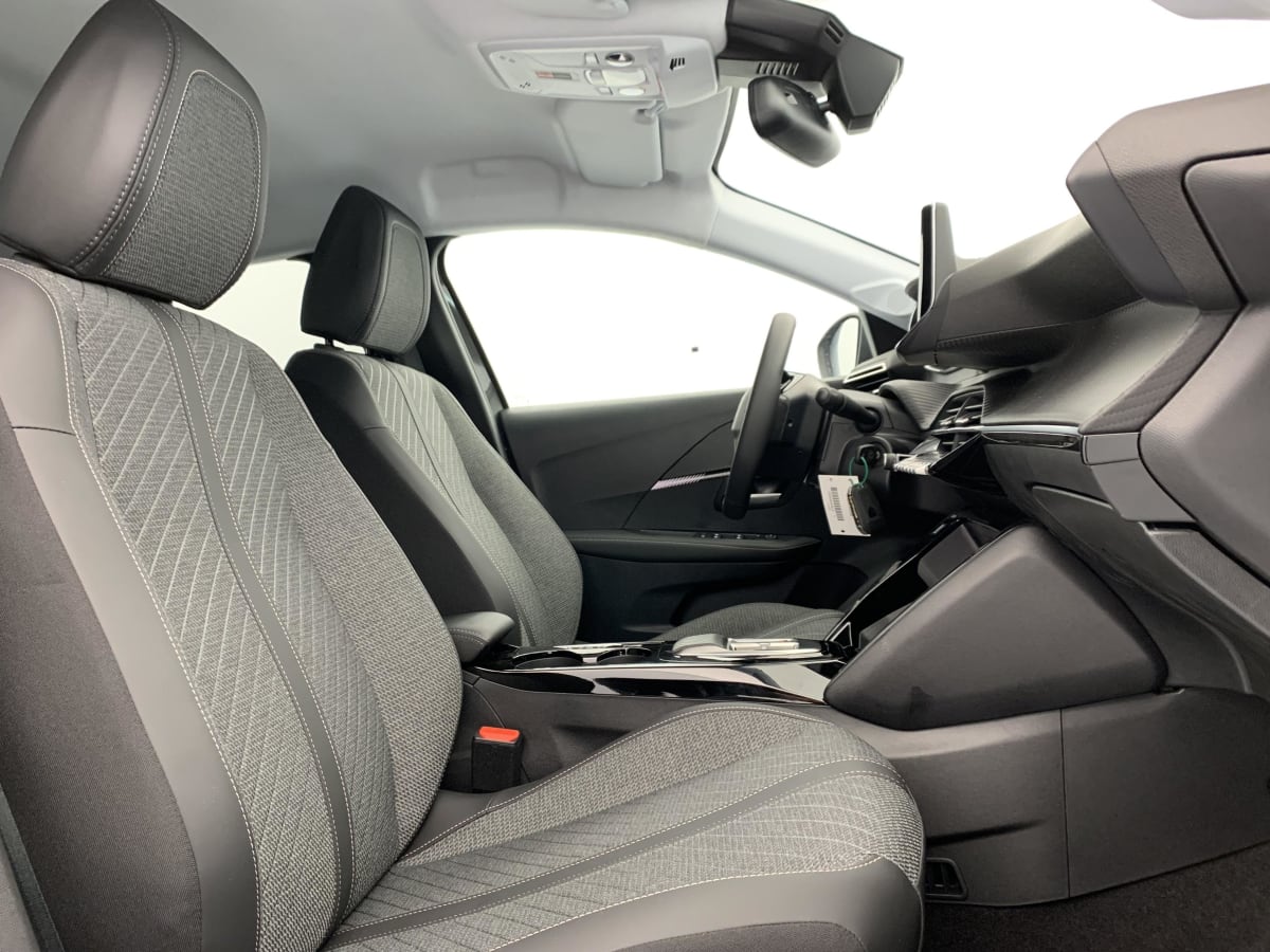 Peugeot 208 - Image 56