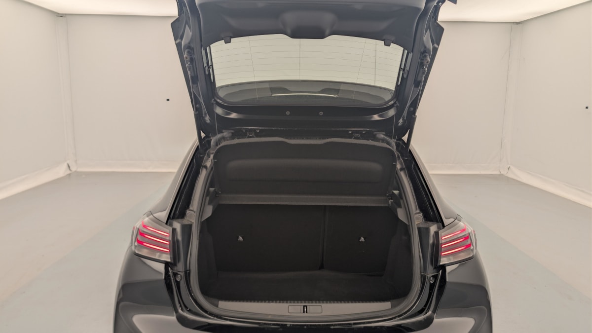 Peugeot 208 - Image 11