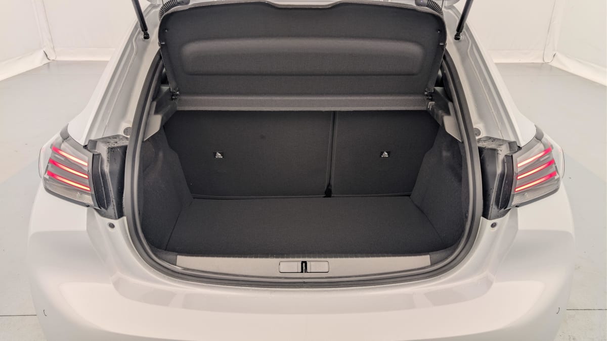 Peugeot 208 - Image 11