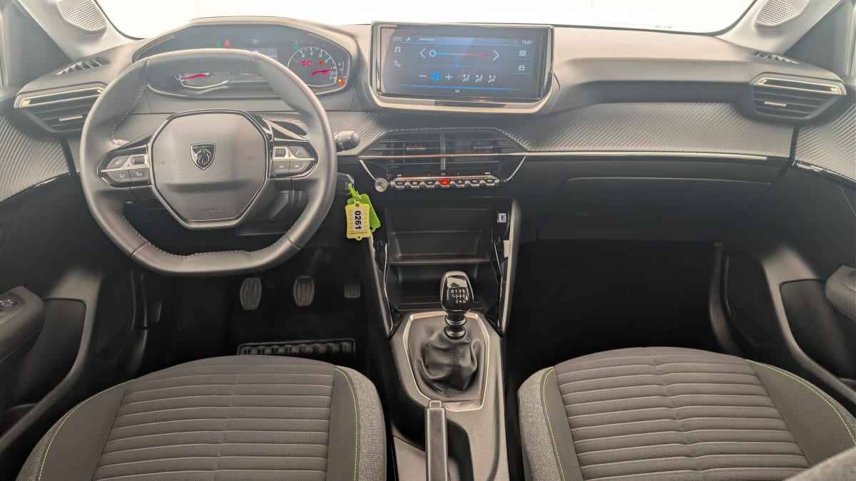 Peugeot 208 - Image 13