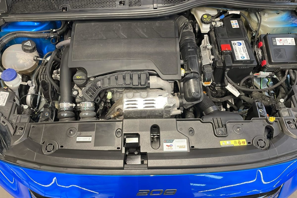 Peugeot 208 - Image 17
