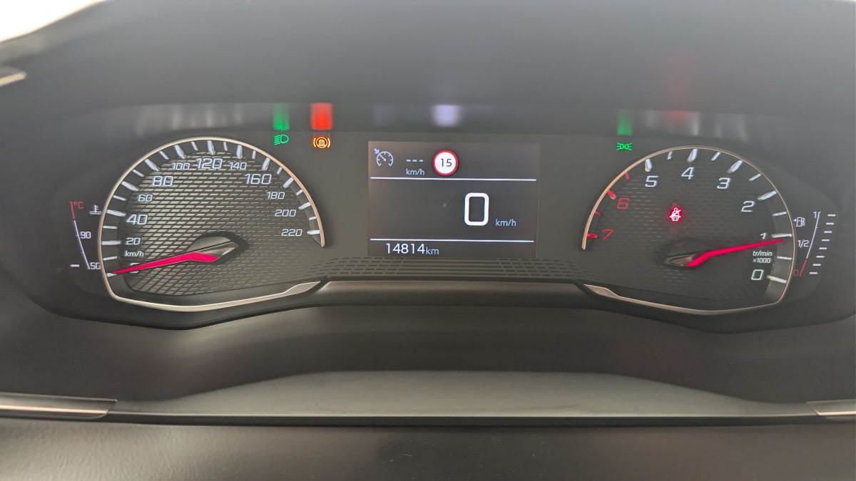 Peugeot 208 - Image 22