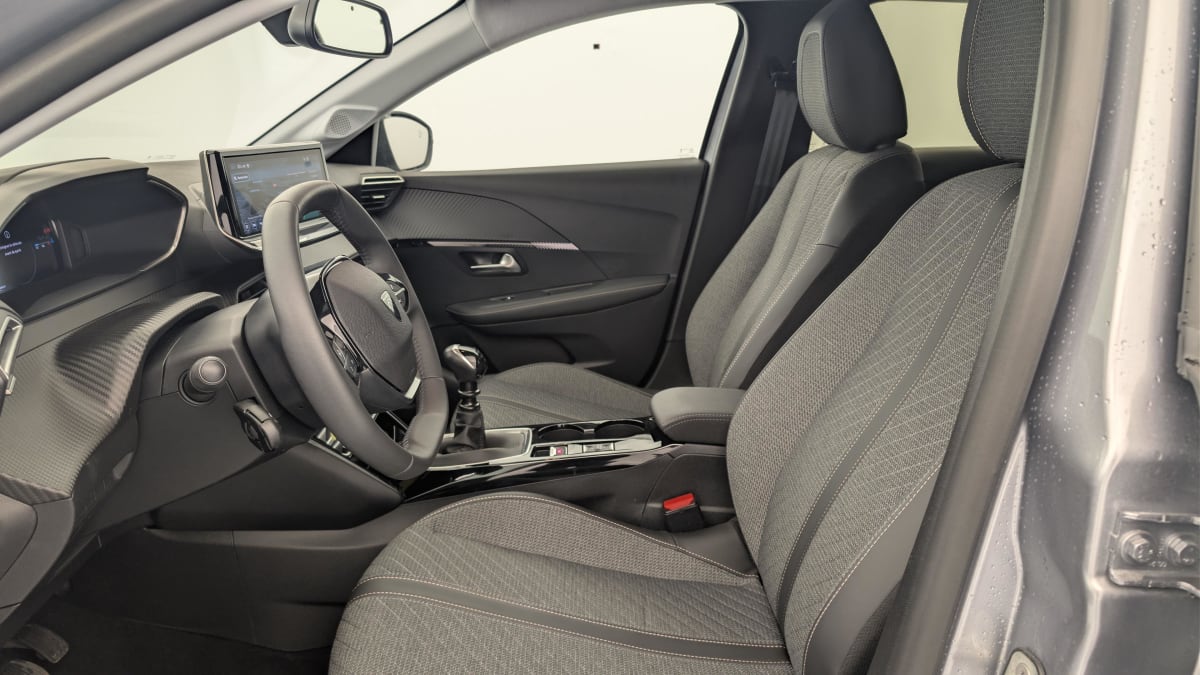 Peugeot 208 - Image 16
