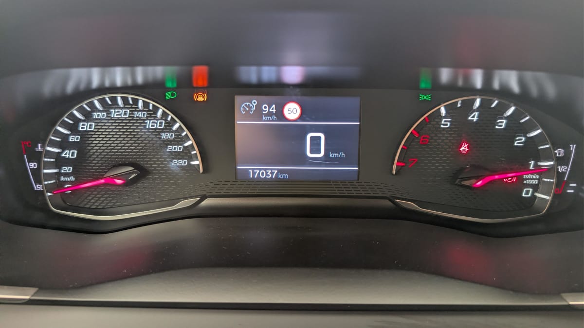 Peugeot 208 - Image 21