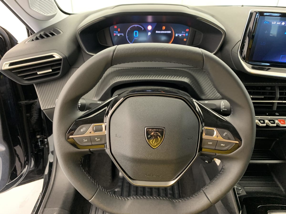 Peugeot 208 - Image 48