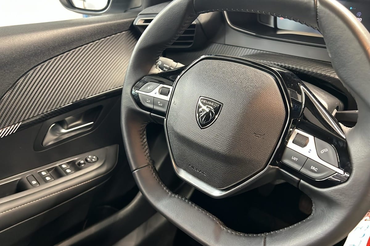 Peugeot 208 - Image 15