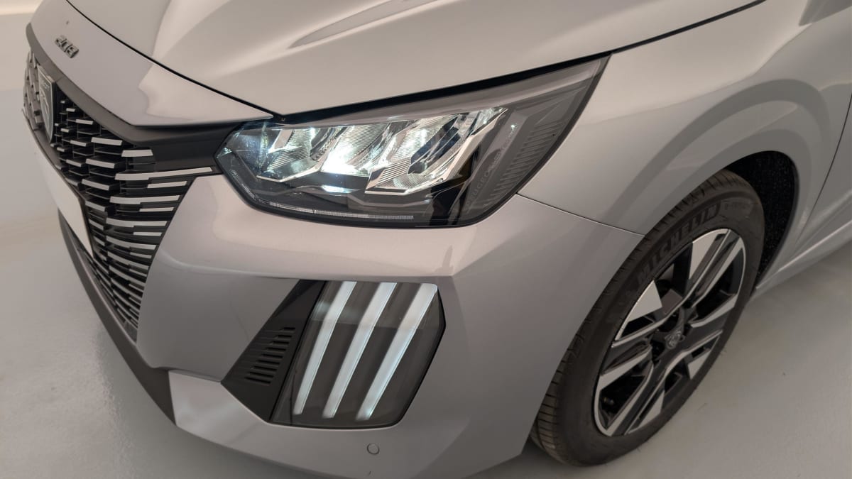 Peugeot 208 - Image 45
