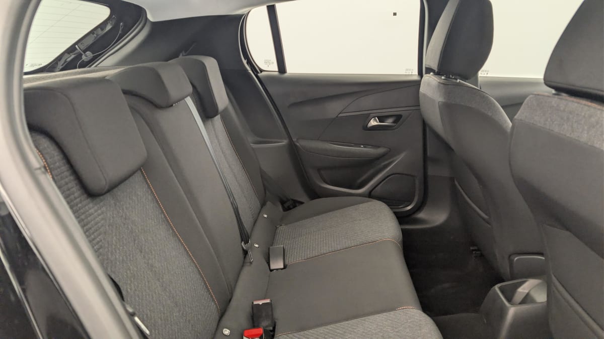 Peugeot 208 - Image 10