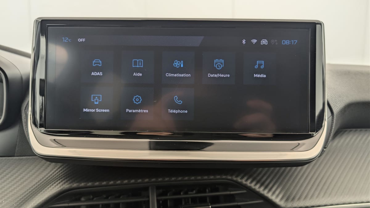 Peugeot 208 - Image 17