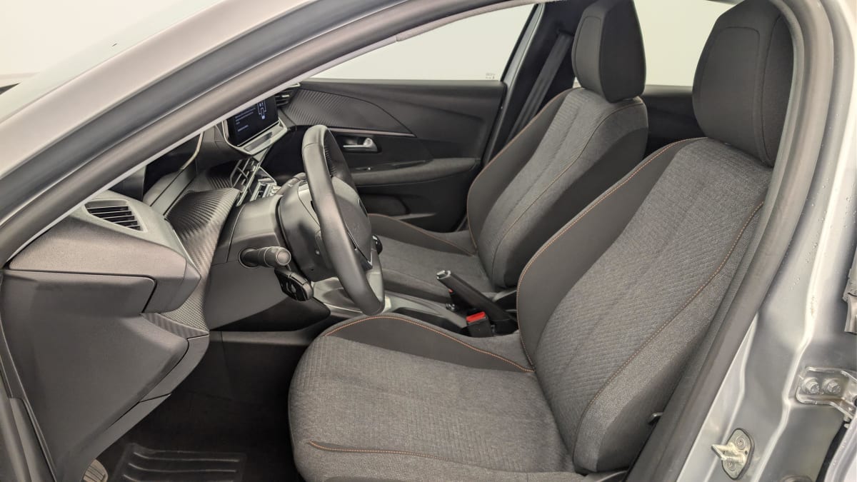 Peugeot 208 - Image 16