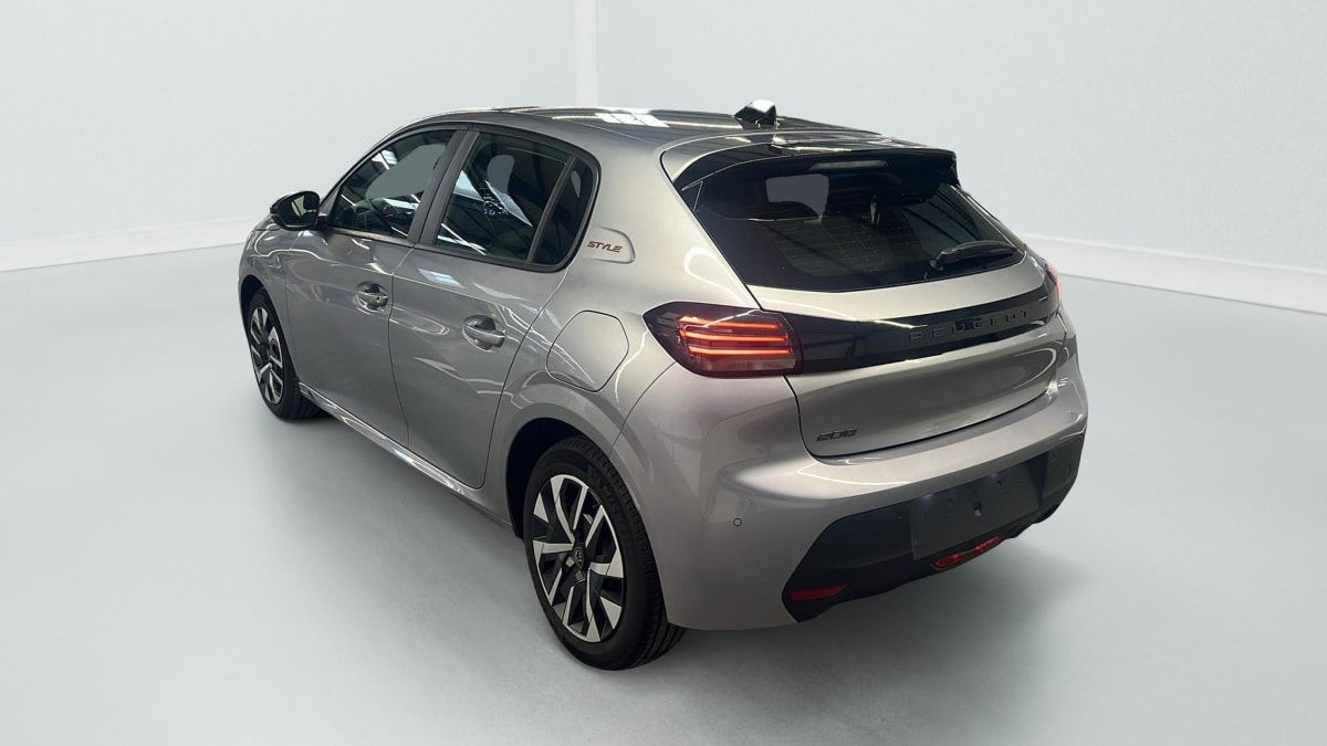 Peugeot 208 - Image 5