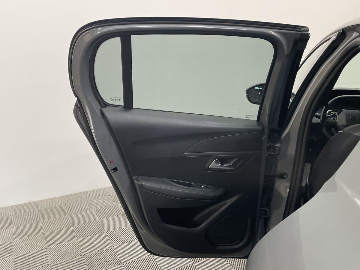 PEUGEOT 208 HYBRID 100 E-DCS6 ALLURE
