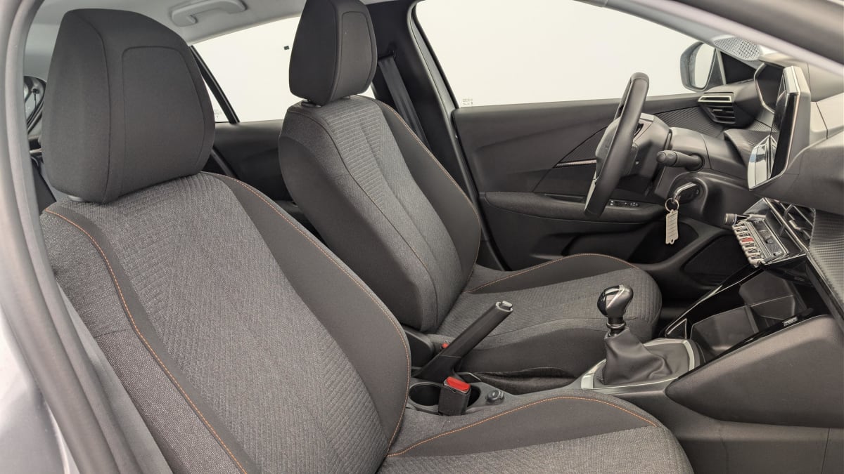 Peugeot 208 - Image 9