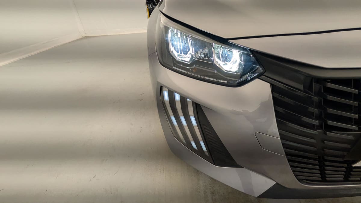 Peugeot 208 - Image 15