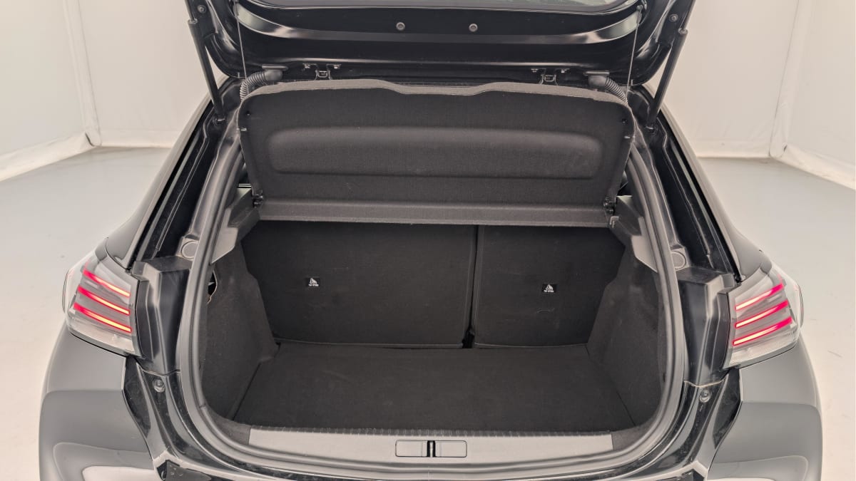 Peugeot 208 - Image 11