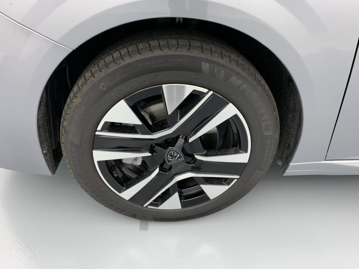 Peugeot 208 - Image 118