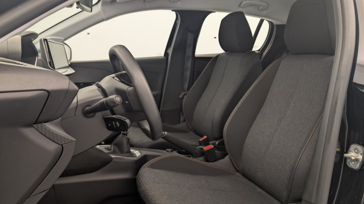 Peugeot 208 - Image 16
