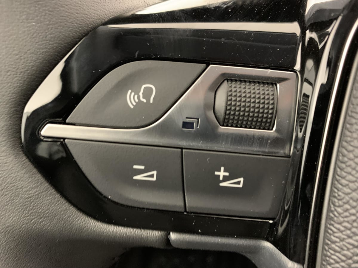 Peugeot 208 - Image 111